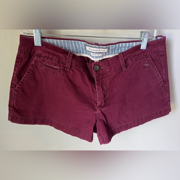 Abercrombie & Fitch Women’s Burgundy Shorts | Size 6 Perfect Stretch | Vintage - Picture 1 of 9